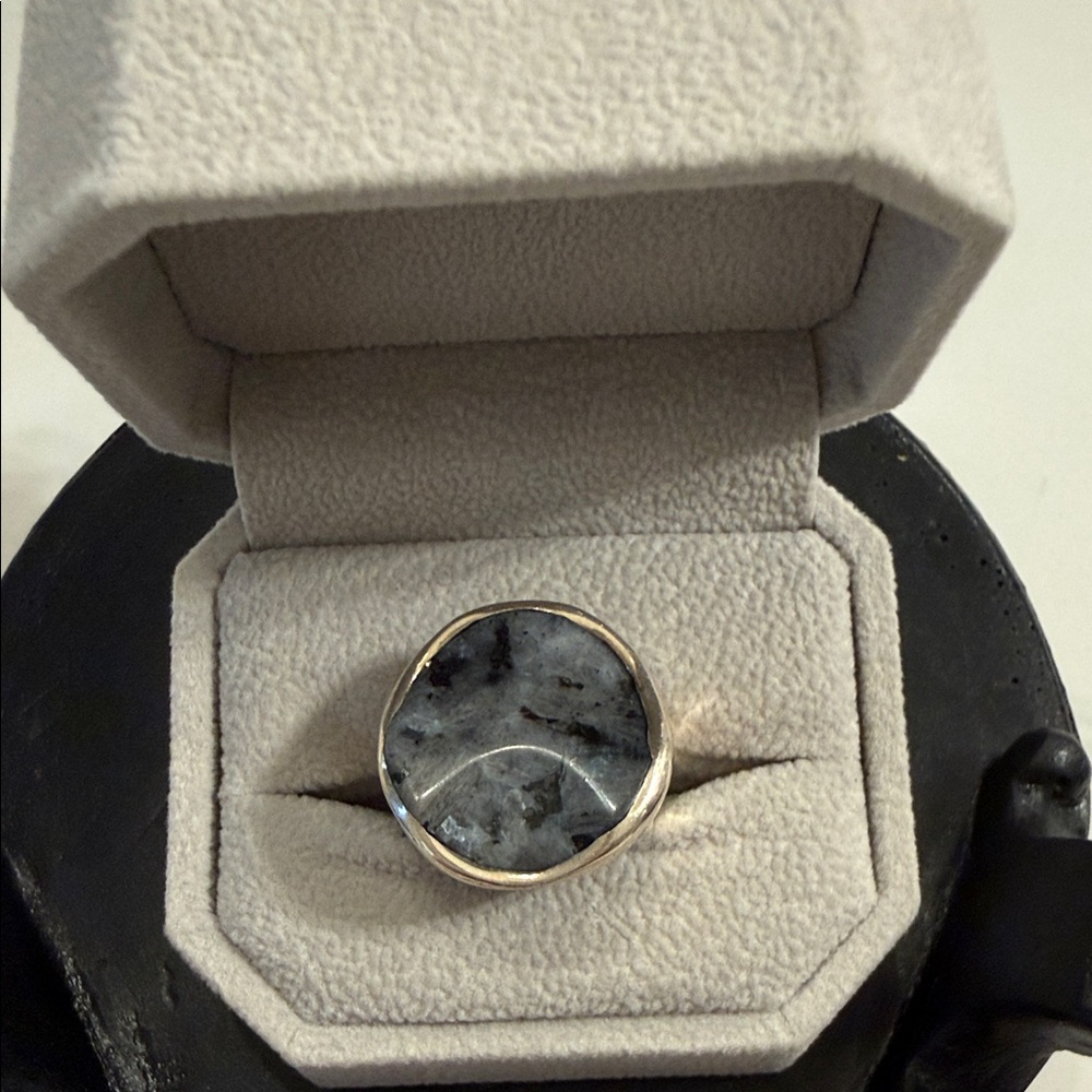 Silpada Sterling Silver Wavy Feldspar Ring